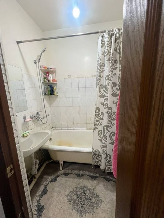 Продаётся квартира Юнусабад 8кв 4/7/9