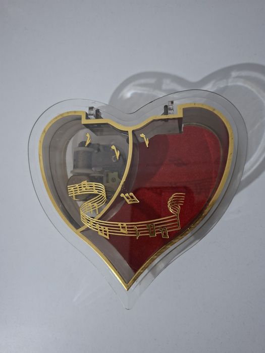 Cutie de bijuteri muzicala