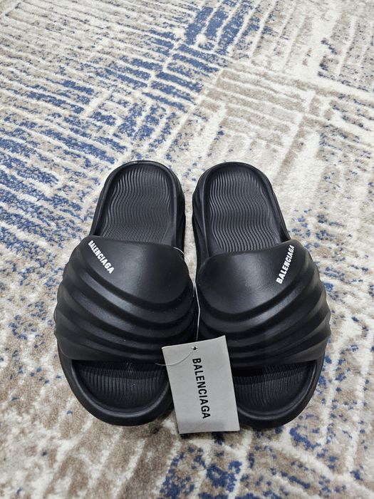Balenciaga tapochka sotiladi