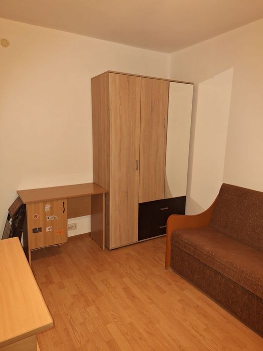 Garsoniera zona Auchan Titan