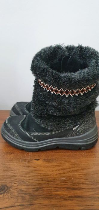 Сапоги, валенки, угги на девочку