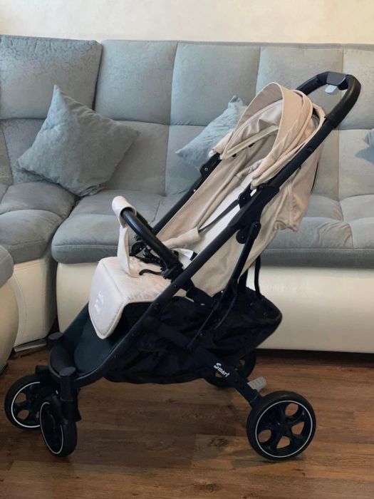 Детская прогулочная коляска,в идеальном состоянии