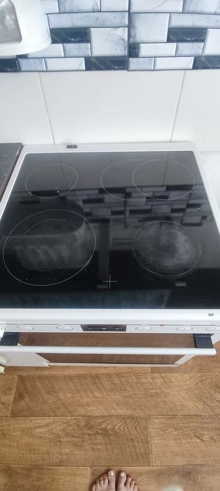 Продам плиту AEG