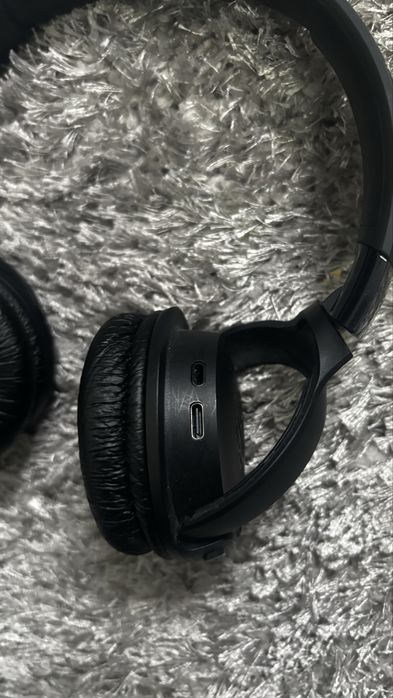 Casti JBL 525BT-Ca noi