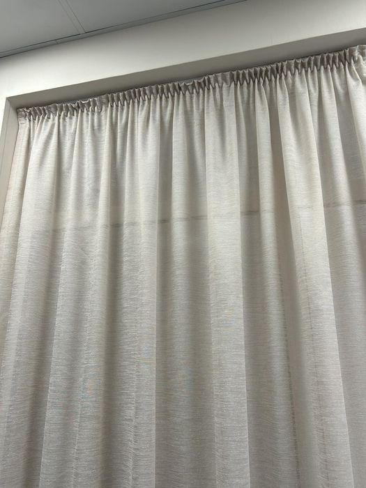 Продавам пердета в отлично състояние