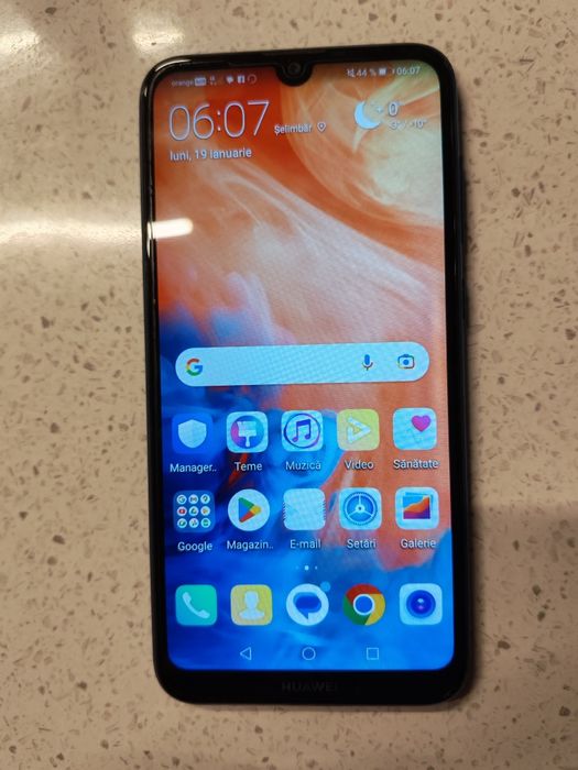 Vând telefon Huawei Y7 2019