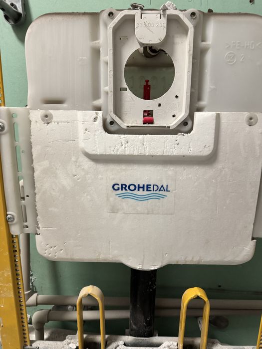 Туалет и инсталяция