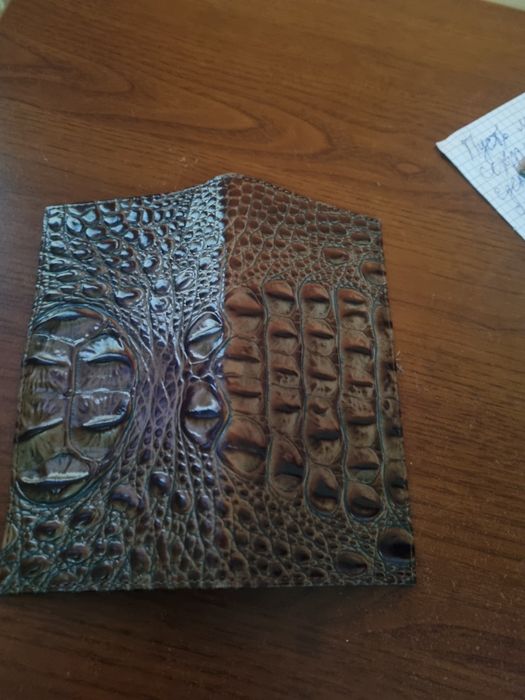 Портмоне Brahmin.