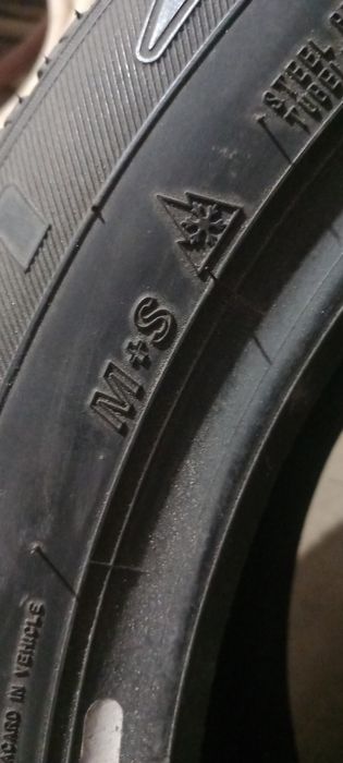 Vand Anvelope 215 /55 R 17  iarna  Falken