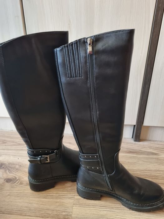 Продавам ботуши U.S. Polo Assn