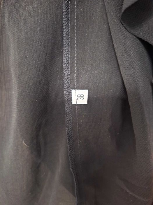 Bluza impecabila marimea 38.