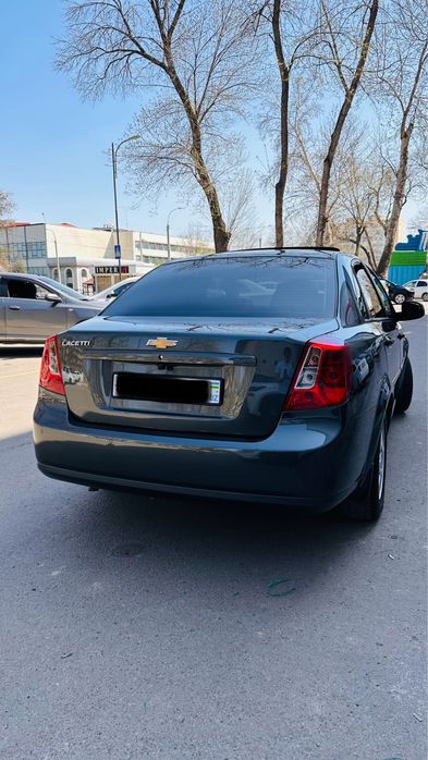 Chevrolet Gentra Elegant Plus avtomat 70000 probeg . Kraska bor .