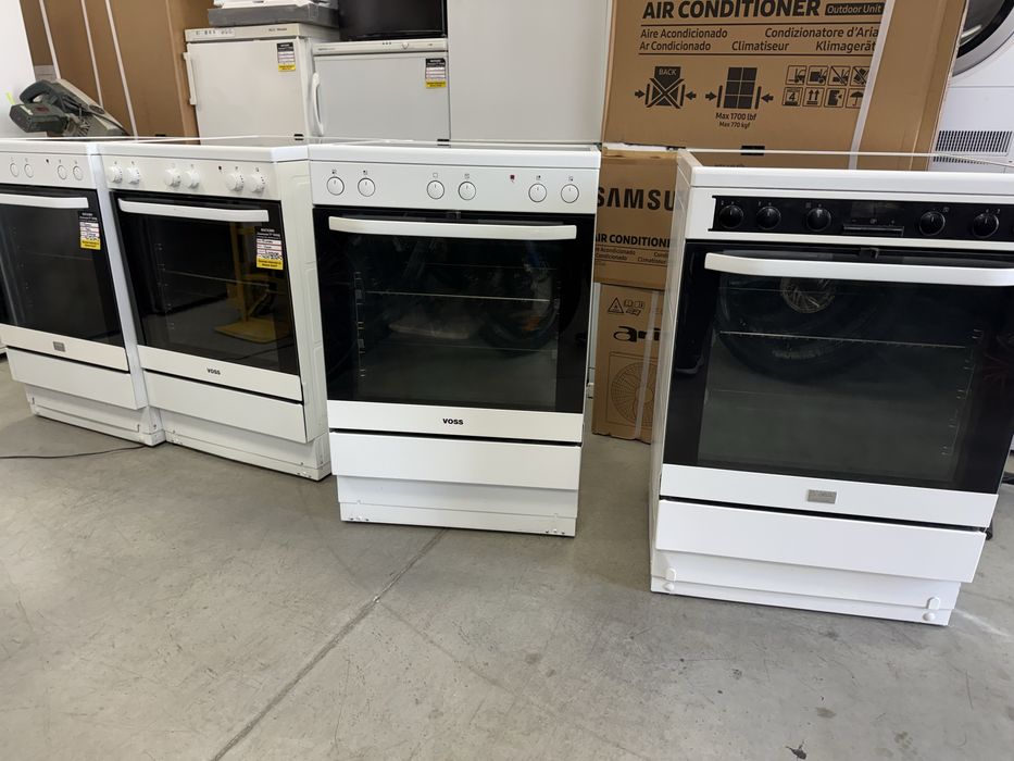 Готварска печка ELECTROLUX VOSS със керамичен плот