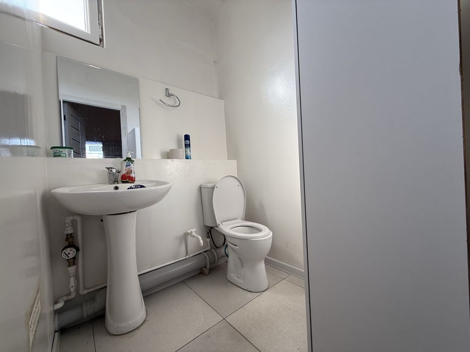 Срочно сдаётся в аренду под Аптека улица Бешкайрагач ор: Evos