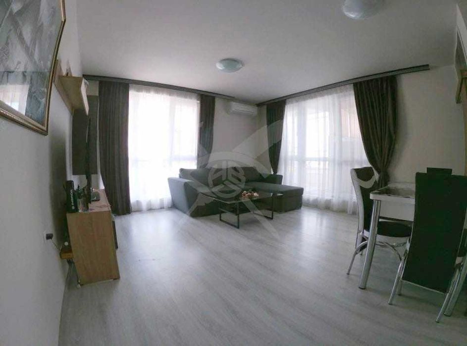 Продава се Тристаен апартамент в Пловдив, Кършияка - 100 кв.м за 1650 €/кв.м - Снимка #1