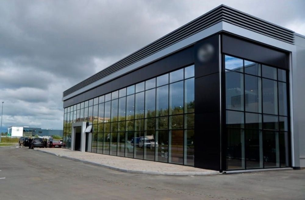 Сдается в Аренду  Автосалон  750м2