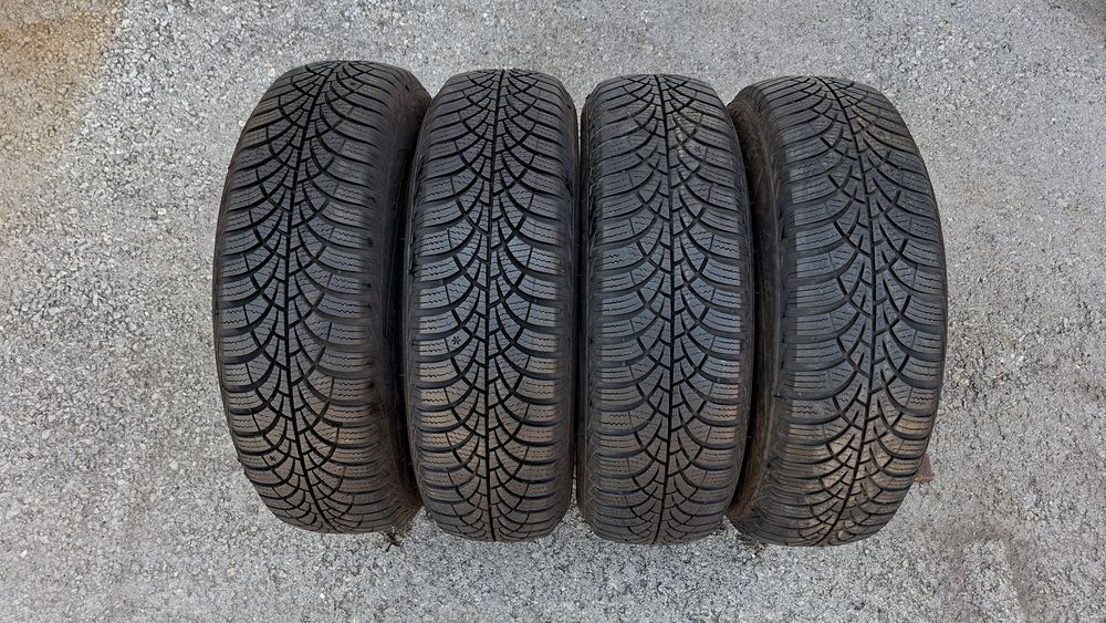 Зимни гуми 165 70 15 Goodyear