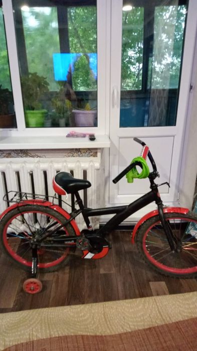 Продам детскии вилик