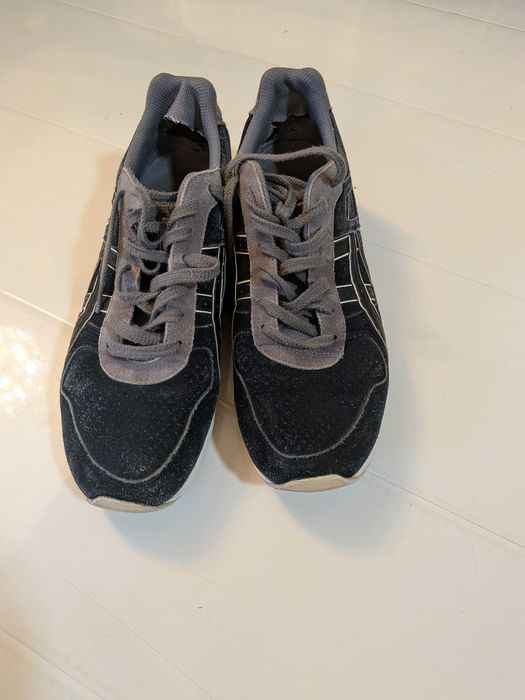 Adidasi Asics piele intoarsa cu Gel
