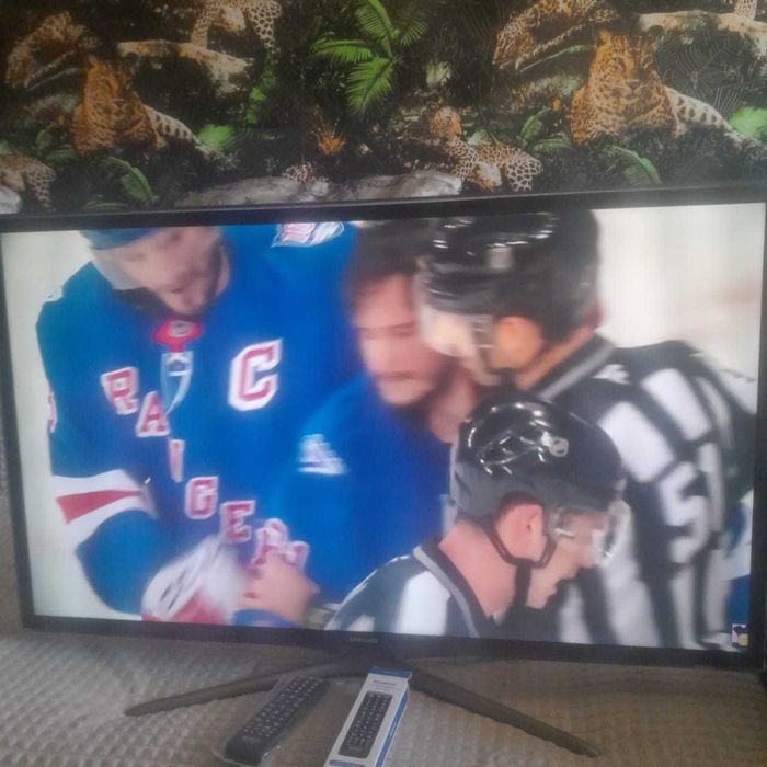 Телевизор Samsung