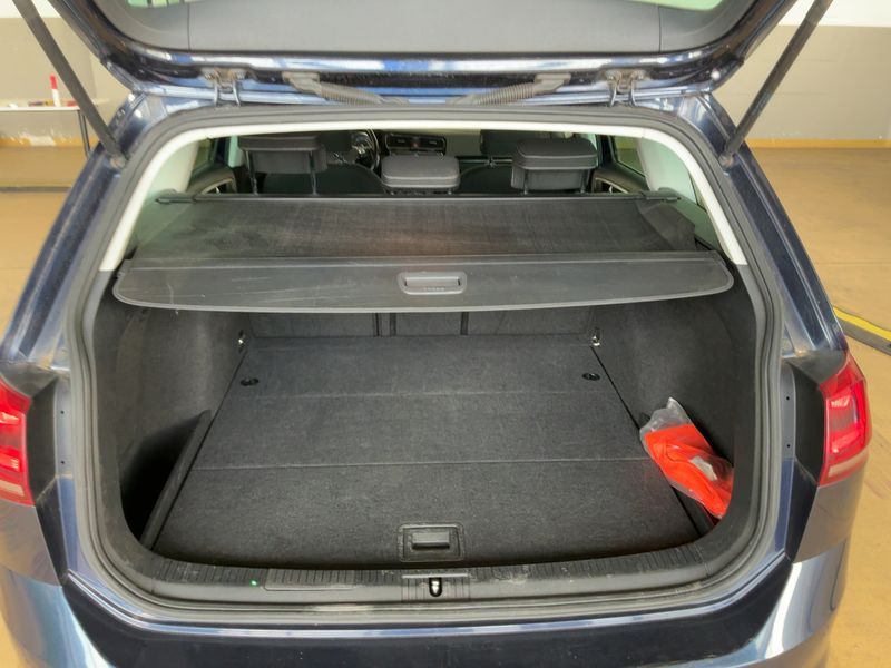 Volkswagen Golf VII 1.6 TDI Highline BlueMotion Tech 2013