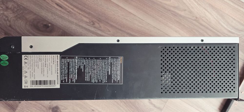 Ivertor 3200w la 24 v