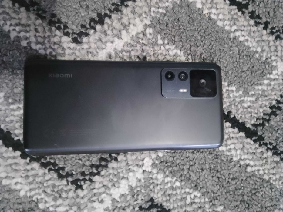 Xiaomi 12T 8+8 256GB kar dakmenti ham bor