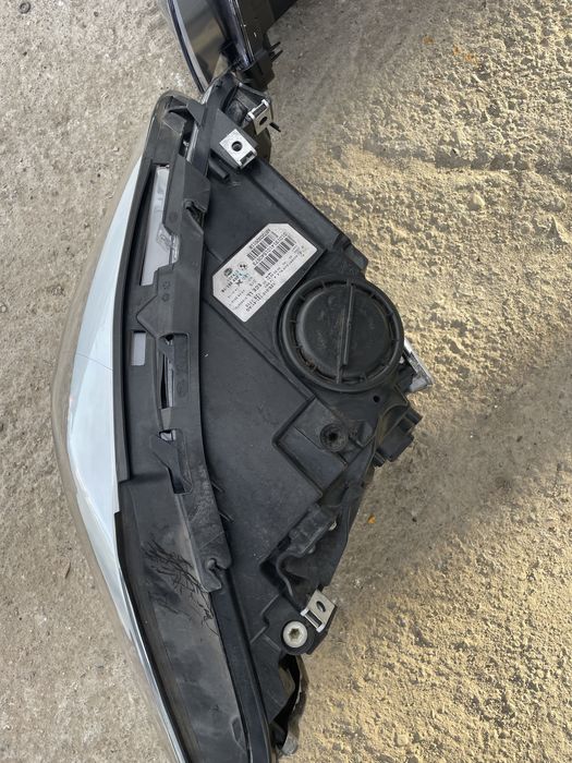 Faruri xenon adaptiv  bmw f10 f11 stanga dreapta