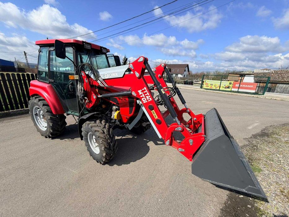 Belarus 422.4  Tractor compact CU ÎNCĂRCĂTOR FRONTAL (METAL TECHNIK MT01)l NOU -ZERO ORE LUCRATE 27 000 euro TVA INCLUS