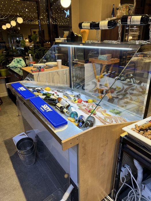 Продам ледяную витрину