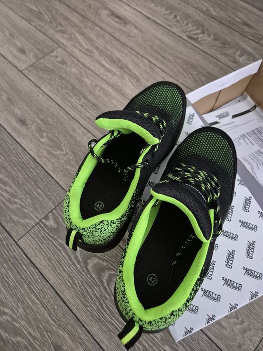 Adidasi protectie Renania