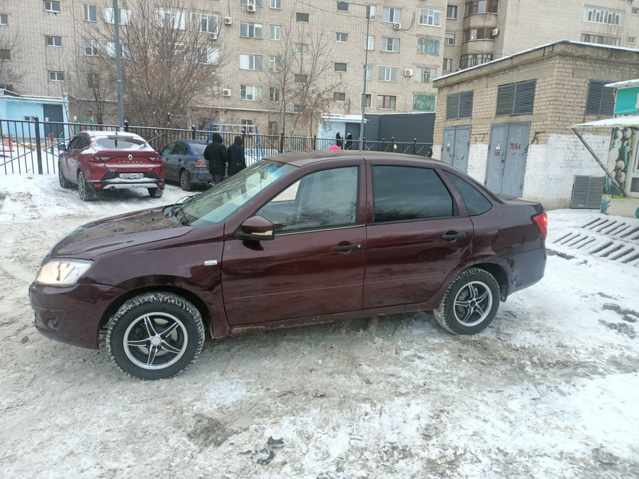 Лада Гранта 2012 год