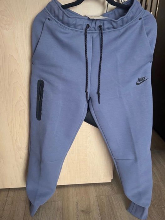 Pantaloni trening nike Tec