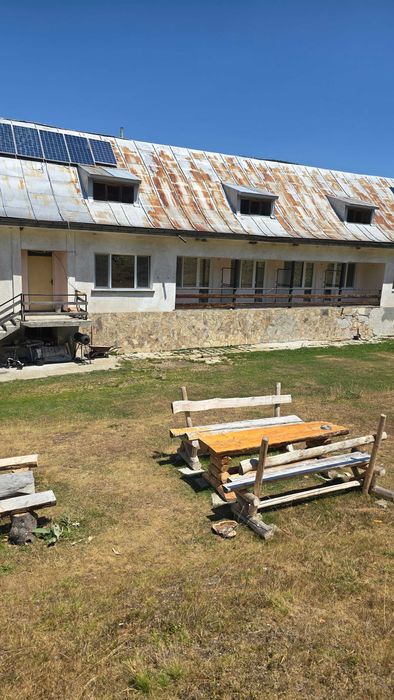 Продава се Къща в Априлци - 800 кв.м за 438 €/кв.м - Снимка #2