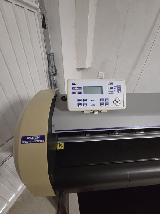 Плотер режещ Mutoh 1400