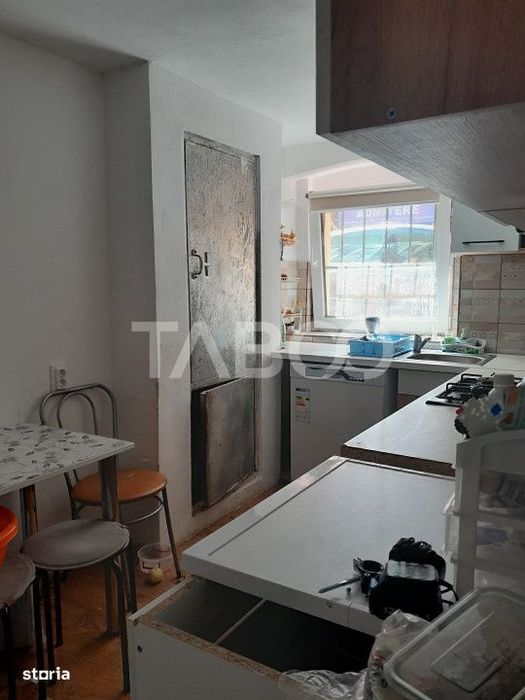 Apartament 3 camere central in cea mai frumoasa zona a orasului Sibiu — fotografia 3