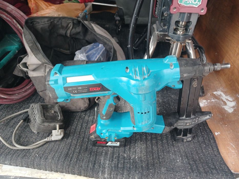 Гводезабивоной пистолет