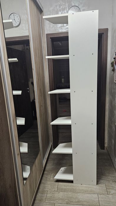 Ъглов рафт,бял цвят с размери 200/33/53 см