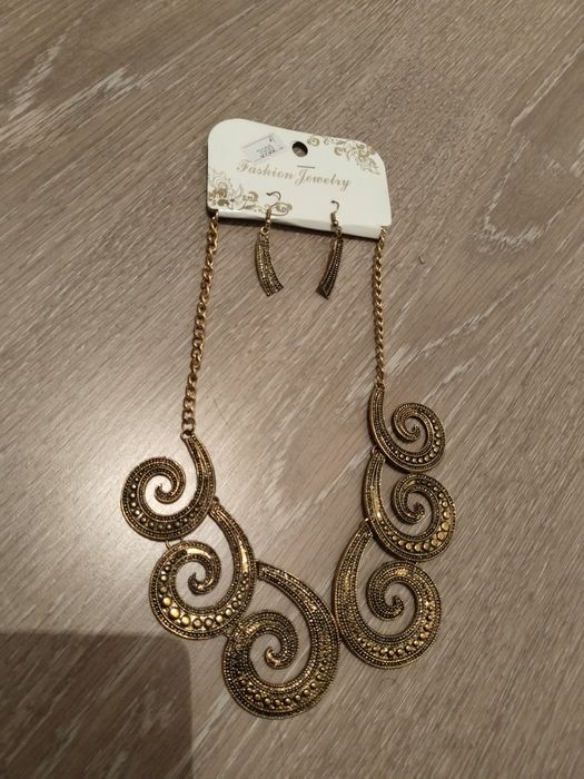 Продам бижутерию