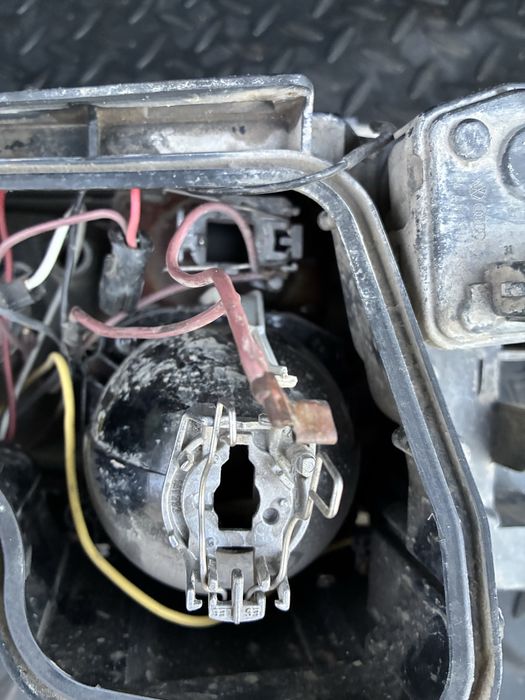 Фара A6 C4 Ауди передняя