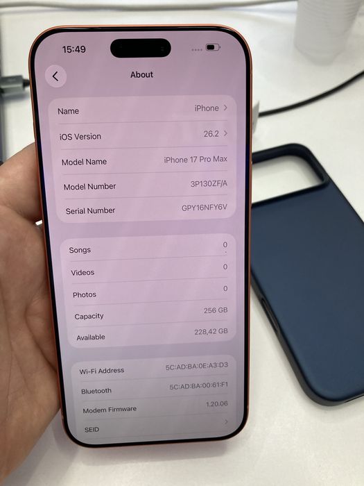 Iphone 17 Pro Max Orange 256Gb ca Nou 3 Incarcari