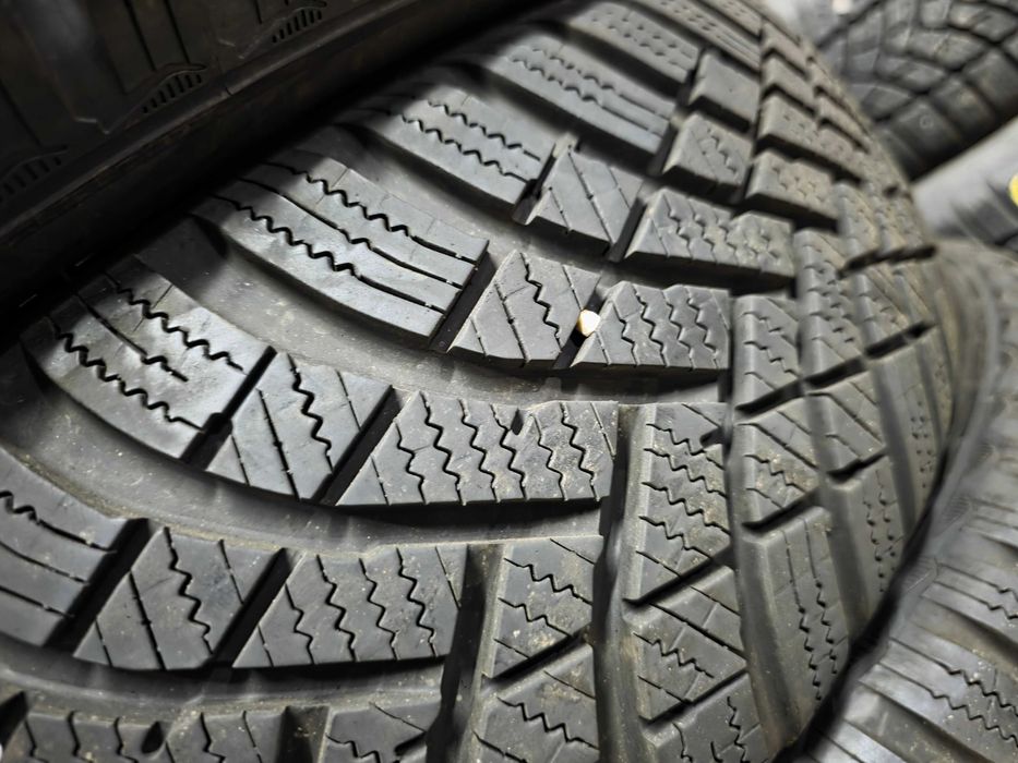 4бр Зимни гуми 185 70 14 - Hankook