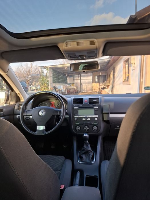 Volkswagen Golf/An 2009//Motor 1.9 BLS