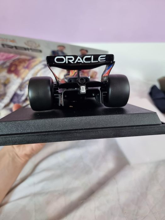 Red bull rb19 USA miami gp 2023 Max Verstappen  1/18 bburago F1