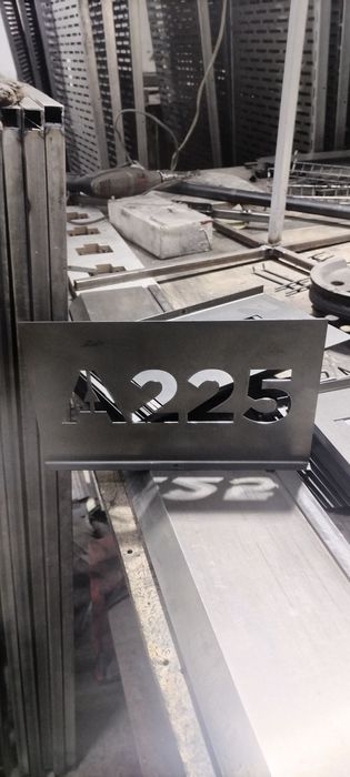 Навигационные и информационные таблички на двери под заказ