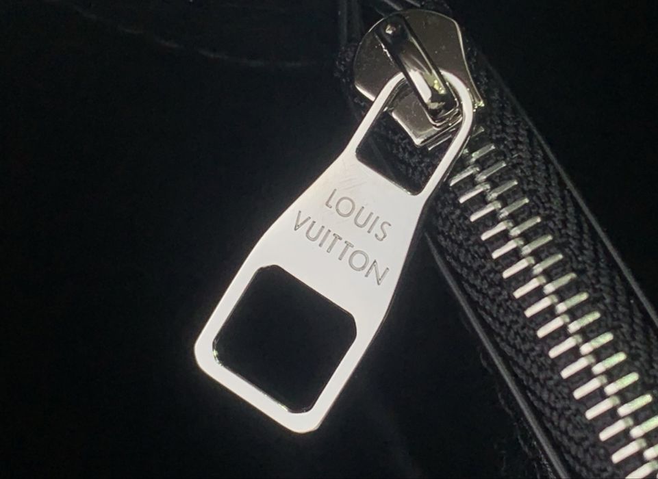 Дамкса чанта Louis Vuitton