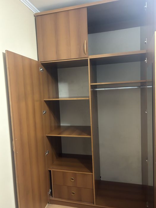 Шкаф для одежды б/у
