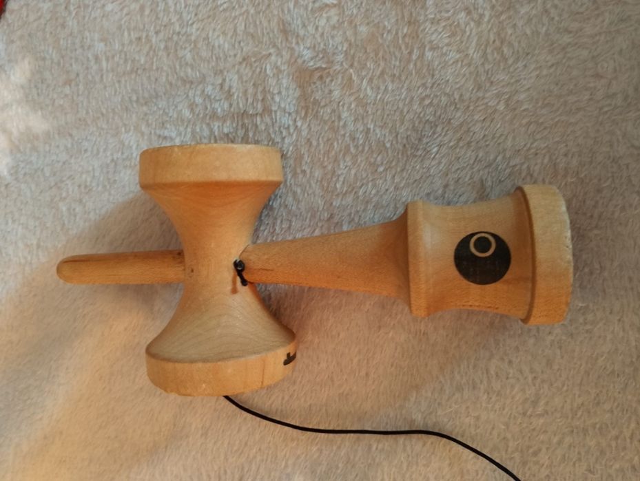 O Kendama foarte buna.