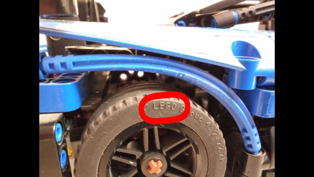 LEGO TECHNIC 42123 оригинал