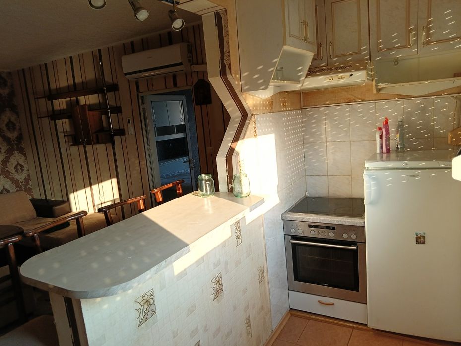 Дава се под наем Тристаен апартамент в Стара Загора, МБАЛ Иван Рилски - 60 кв.м за 306 € - Снимка #1